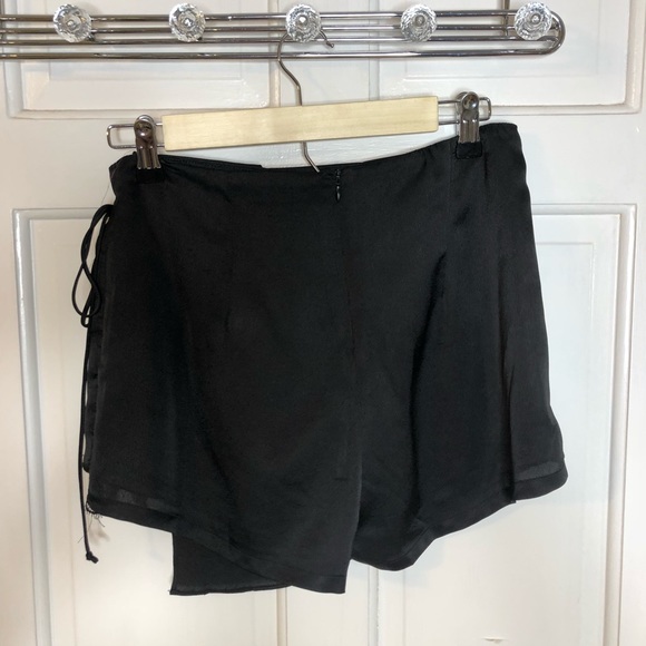 Skort - Picture 4 of 4